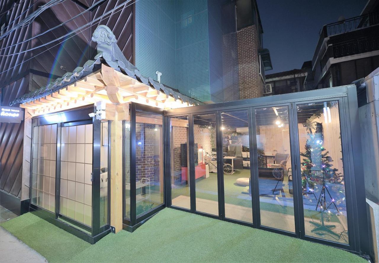 Y's House